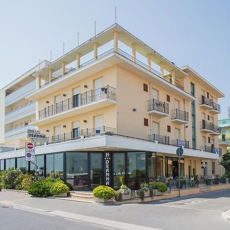 Hotel Deanna เบลลาเรีย-อีเจอา มารีนา ภายนอก รูปภาพ