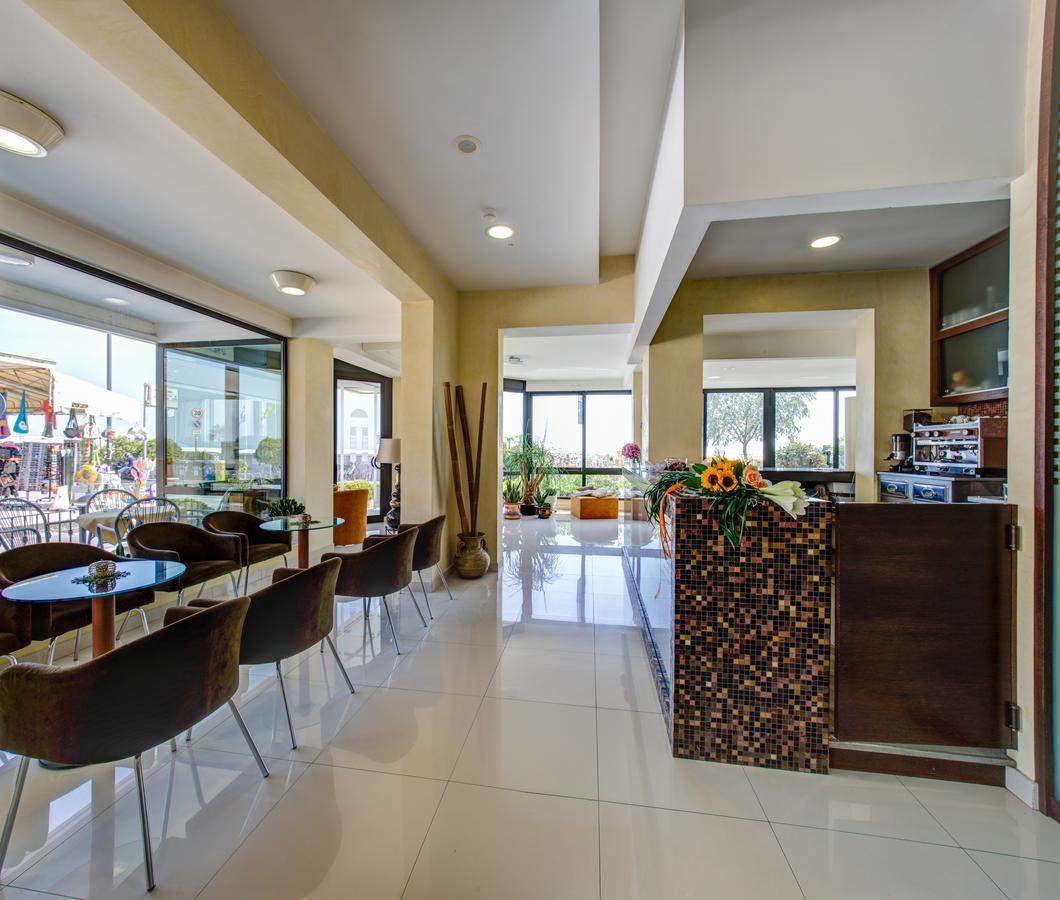 Hotel Deanna เบลลาเรีย-อีเจอา มารีนา ภายนอก รูปภาพ