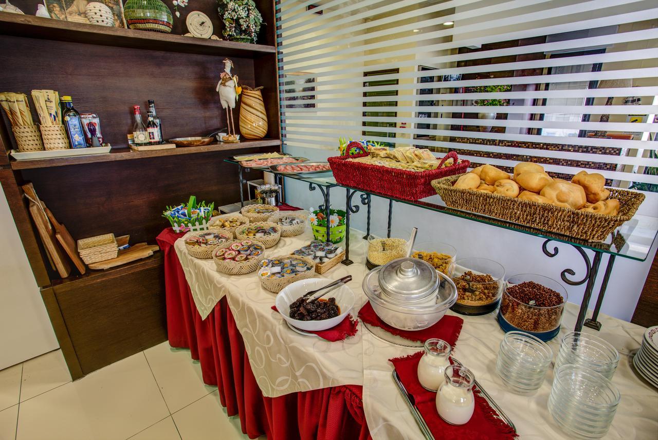 Hotel Deanna เบลลาเรีย-อีเจอา มารีนา ภายนอก รูปภาพ