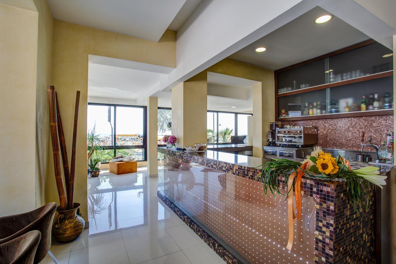 Hotel Deanna เบลลาเรีย-อีเจอา มารีนา ภายนอก รูปภาพ